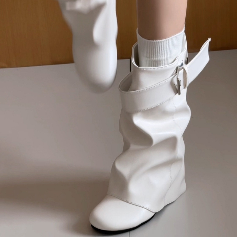 Street Fashion News - Новые женские кожаные ботинки средней длины